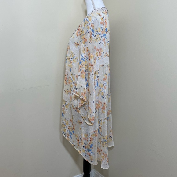 BAND OF GYPSIES || Open Front Kimono Blouse Beige Floral 3/4 Sleeve Sz XS /S - Picture 2 of 7